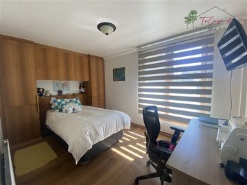 Casa en condominio en venta 7D/3B quincho pisc. en Talagante