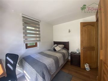 Casa en condominio en venta 7D/3B quincho pisc. en Talagante