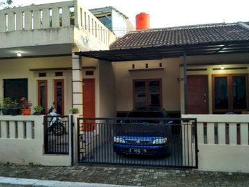 JUAL RUMAH DI HAJI GOFUR CIMAHI BANDUNG BARAT
