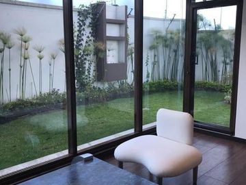 Departamento de Venta/ Renta en conjunto Miravalle, Cumbayá