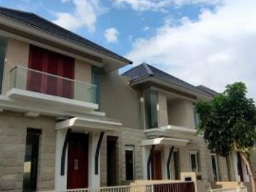 Rumah mewah dua lantai di Citragrand Tembalang