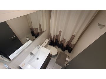 Venta Casa Townhouse 3D 4B estar estacionamiento La Florida