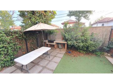 Venta Casa Townhouse 3D 4B estar estacionamiento La Florida