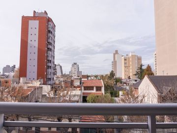 Semipiso en venta en Lanus Este