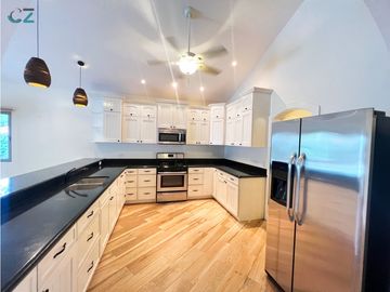Casa en Venta San Carlos Azura