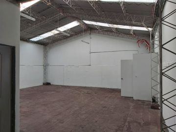 Sitio en arriendo ideal boegaje y distribucion