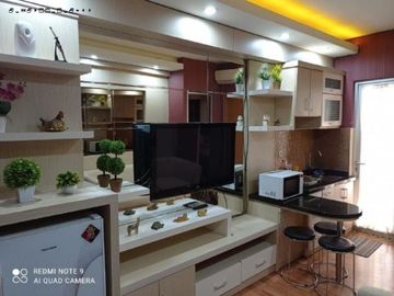 apartemen second di Gunawangsa Manyar, 2BR full furnish bagus sekali.