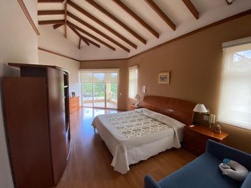 VENDO CASA EN EXCELENTE CONJUNTO DENTRO DE LA VIÑA