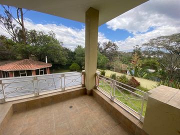 VENDO CASA EN EXCELENTE CONJUNTO DENTRO DE LA VIÑA