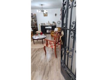 CASA DE 3 PISOS FRENTE A PARQUE EN BELLAVISTA - CALLAO