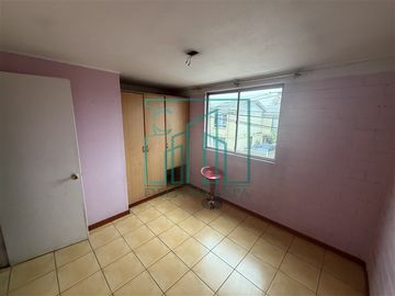 3D y 2B Cómoda casa de dos pisos.