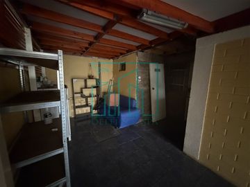 3D y 2B Cómoda casa de dos pisos.