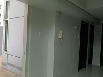 2 Bed Room condominium unit, Loft type ...Ready to move in, Ortigas CBD, near Meralco, Sapphire Bloc, Medical City, Metro Walk