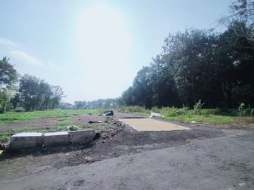 Tanah Hook Belakang Uii, Pas Bangun Kosan