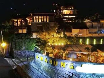 Rumah Cafe di Dago Dekat Tubagus Ismail dan Dipatiukur