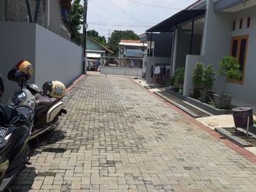 Town house siap huni lokasi strategis pasir putih, depok