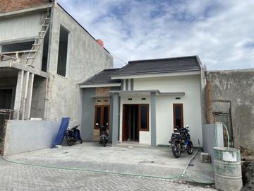 Dijual Rumah Minimalis Hanya 200 JTan di Dekat Stasiun KLaten