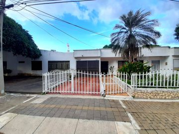 CASA EN VENTA BARRIO PASATIEMPO | 5148