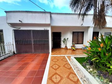 CASA EN VENTA BARRIO PASATIEMPO | 5148