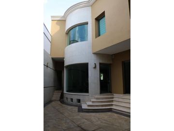 Preciosa y lujosa residencia en Venta, Fracc Santa Elena, Pachuca