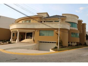 Preciosa y lujosa residencia en Venta, Fracc Santa Elena, Pachuca