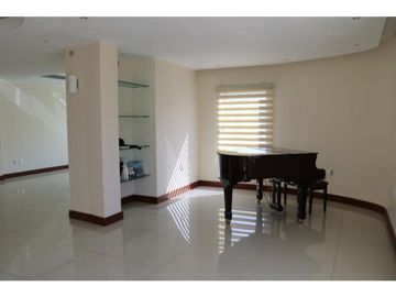 Preciosa y lujosa residencia en Venta, Fracc Santa Elena, Pachuca