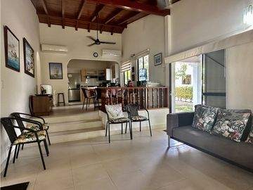 Venta de cabaña en conjunto frente de la playa, Don Jaca, Santa Marta