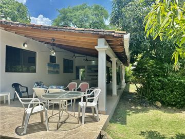 Venta de cabaña en conjunto frente de la playa, Don Jaca, Santa Marta