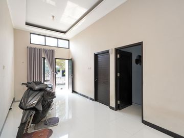 Rumah Turun Harga 15 Mnt ke Living World Grand Wisata LT 240 Hadap Utara J-48192