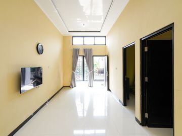 Rumah Turun Harga 15 Mnt ke Living World Grand Wisata LT 240 Hadap Utara J-48192