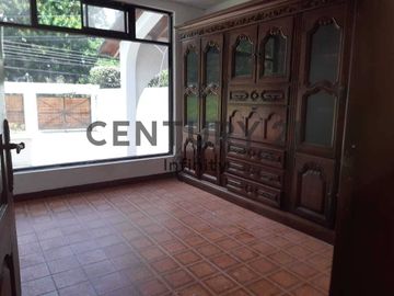 VENDO Casa en Cumbaya Jardines del Este