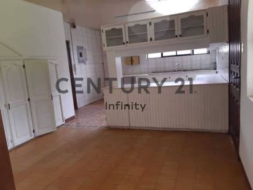 VENDO Casa en Cumbaya Jardines del Este