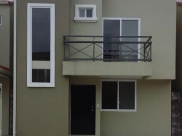Casa en Venta en La Perla 3 Cuartos