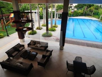 3 Bedrooms Mid Rise Condo for Sale in The Rochester San Joaquin Pasig City