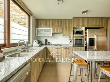 Departamento con espectacular vista en San Carlos de Apoquindo