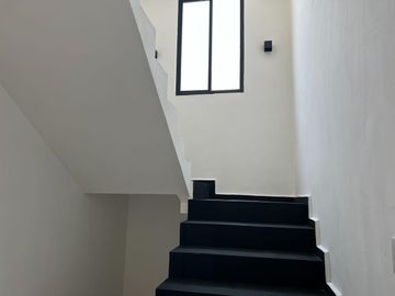 CASA NUEVA, INDEPENDIENTE, CON HERMOSA VISTA AL LAGO