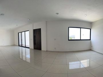 CASA NUEVA, INDEPENDIENTE, CON HERMOSA VISTA AL LAGO