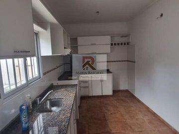 Venta Dúplex Ituzaingó 3 ambientes cerca Autopista Excelente construcción como nuevo