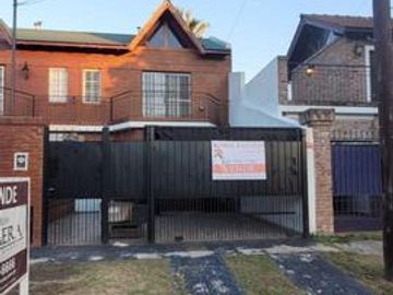 Venta Dúplex Ituzaingó 3 ambientes cerca Autopista Excelente construcción como nuevo