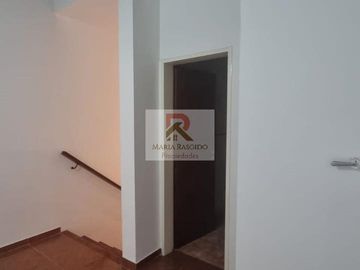 Venta Dúplex Ituzaingó 3 ambientes cerca Autopista Excelente construcción como nuevo
