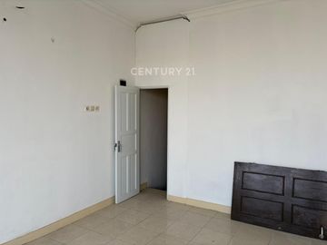 Siap Usaha Ruko Boulevard Harapan Indah Lokasi Strategis LB 137m
