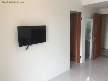 Apt. Puncak Dharmahusada 2BR Hadap Selatan, Full Furnish