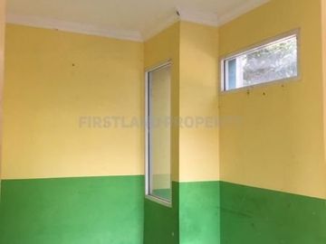 Rumah asri siap huni di Graha Wahid dekat UNIMUS