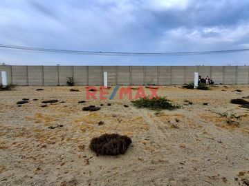 ✨ ¡Oportunidad Única de Inversión en Piura! ✨

🌟 Terreno Urbano en Venta 🌟

Dirección: Manzana A LOTE 06 Y 07 CONDOMINIO LAS CASAS DE ENGEL LA MAR