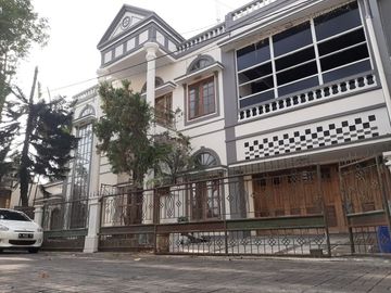 Rumah mewah siap huni dalam peruamahan di jln Kebon Agung