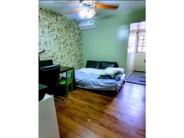 SE VENDE HERMOSA CASA TRES NIVELES SEMI AMOBLADA CON  4REC/300MTS