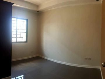 5 Bedroom House for Sale in Pandan Angeles City Near Marquee Mall