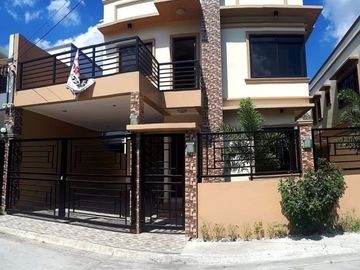5 Bedroom House for Sale in Pandan Angeles City Near Marquee Mall