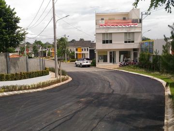rumah 2 lantai tdp 28jt gratis semua biaya di cibinong bogor