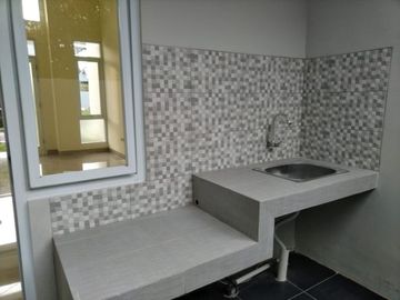 Rumah baru ready stock minimalis di buahbatu dekat ciwastra